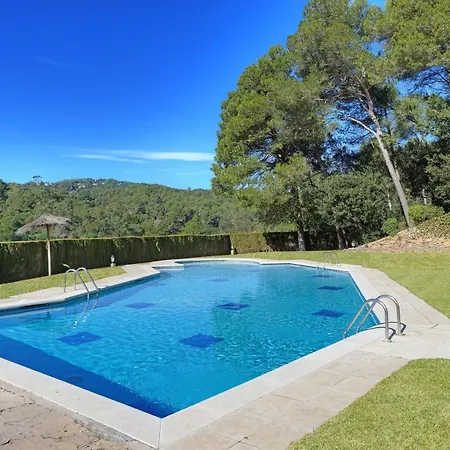 Sleeps 7 Pool *