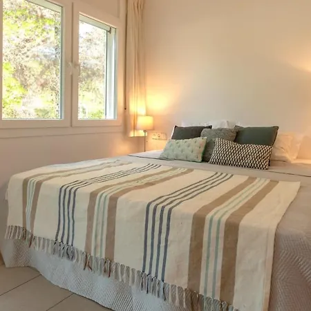 Sleeps 7 Pool *